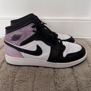 Nike Air Jordan 1 Mid SE (GS) Black/Bleached Coral Pink DM6216-001 Size 6.5Y